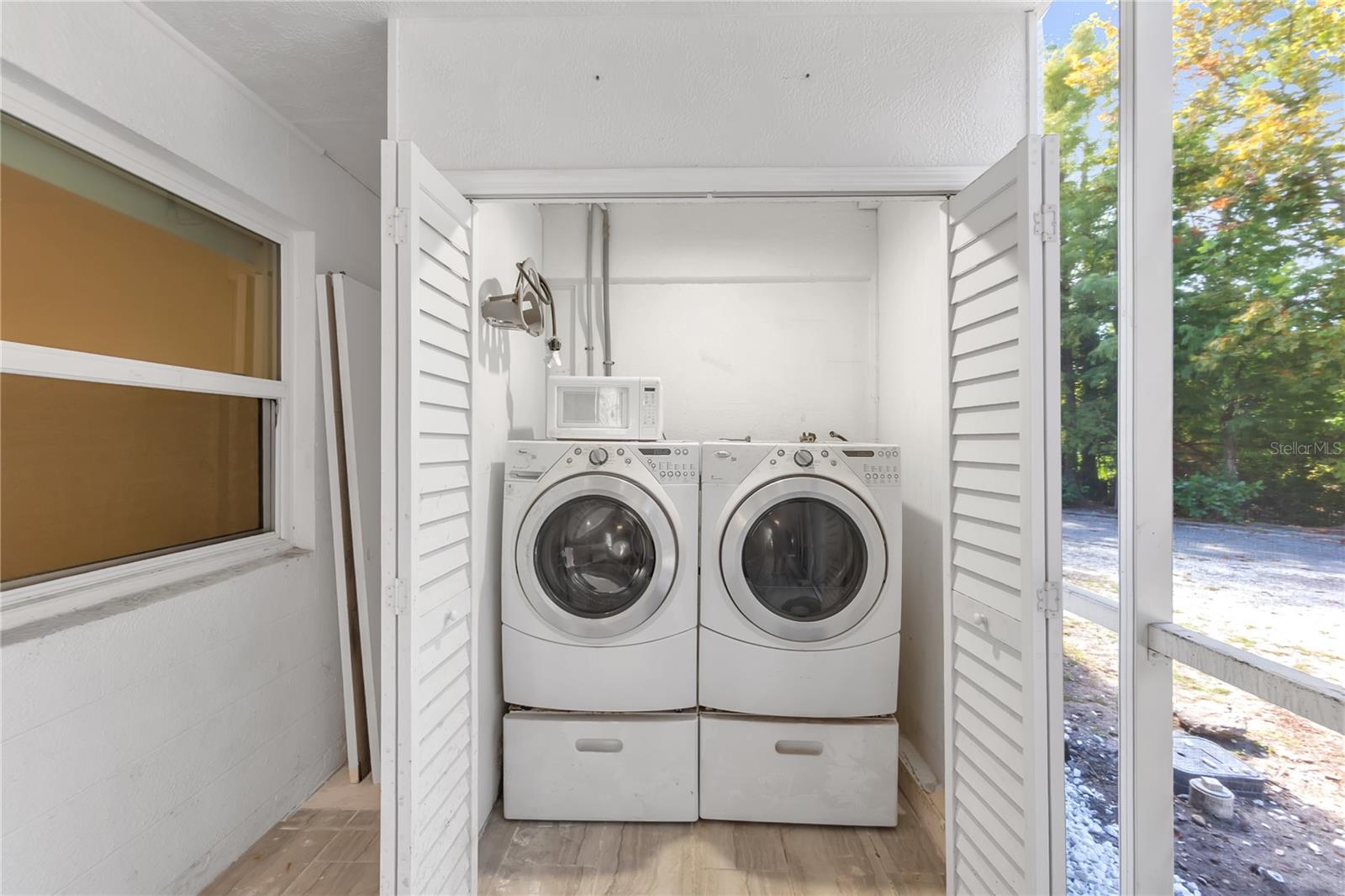 Image 24 of 79 For 3835 Almeria Court C1