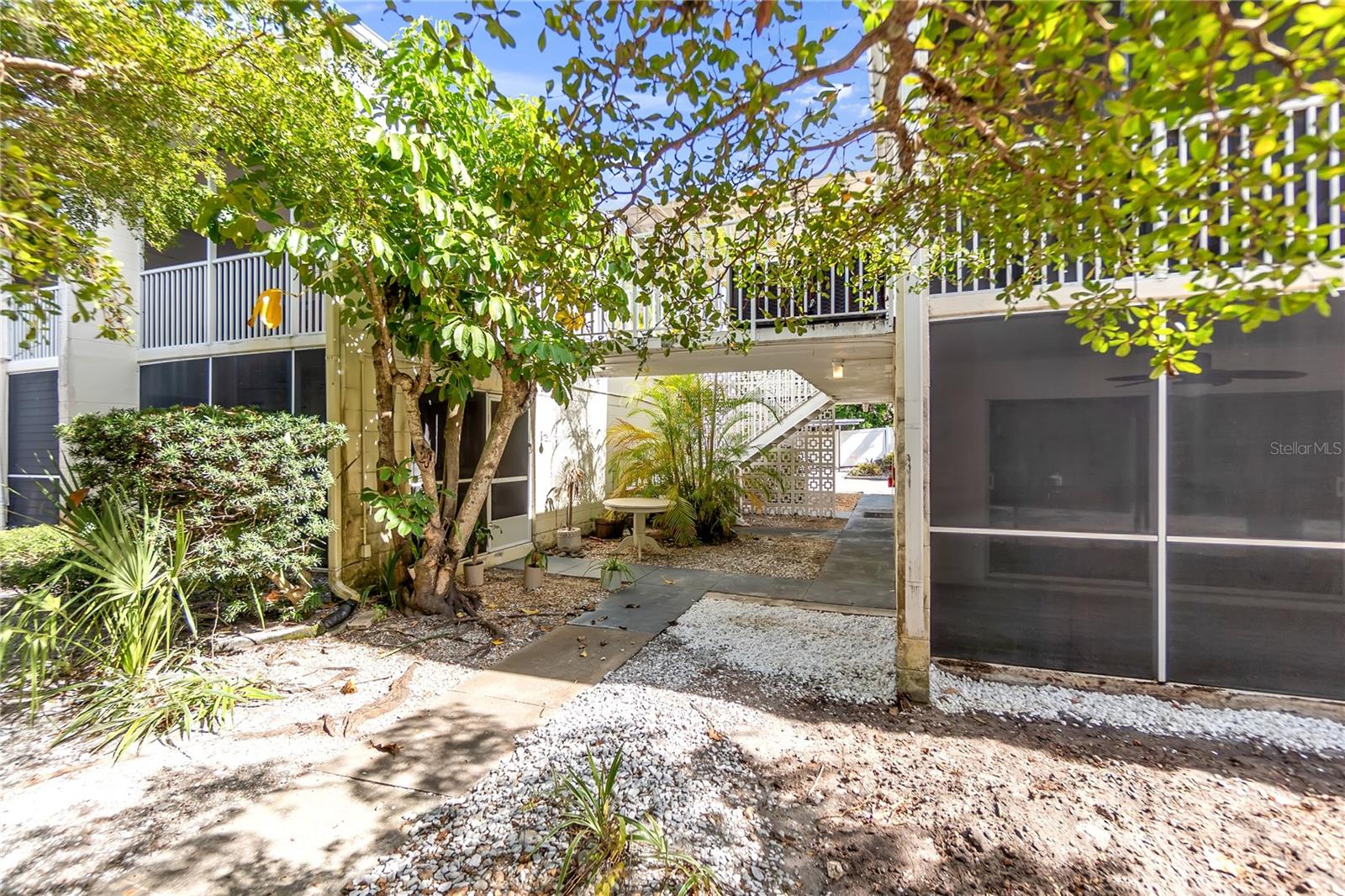 Image 3 of 79 For 3835 Almeria Court C1