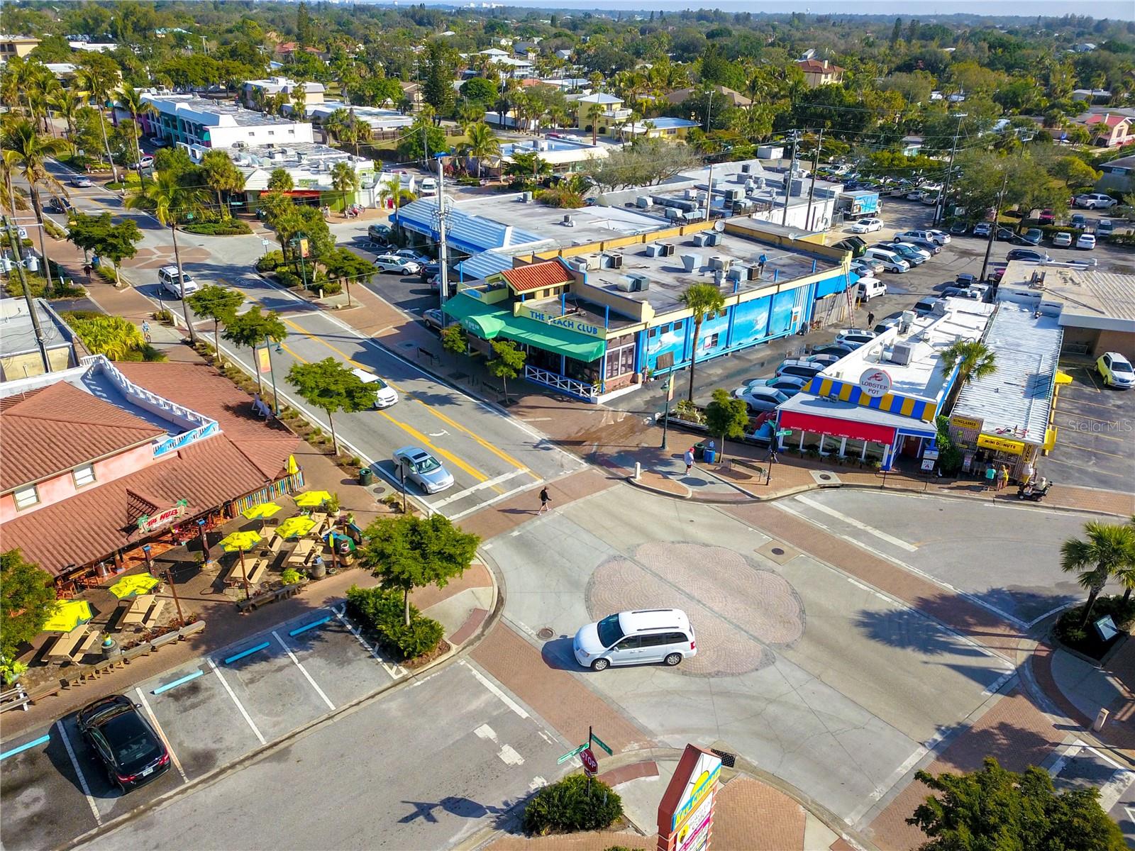 Image 43 of 79 For 3835 Almeria Court C1