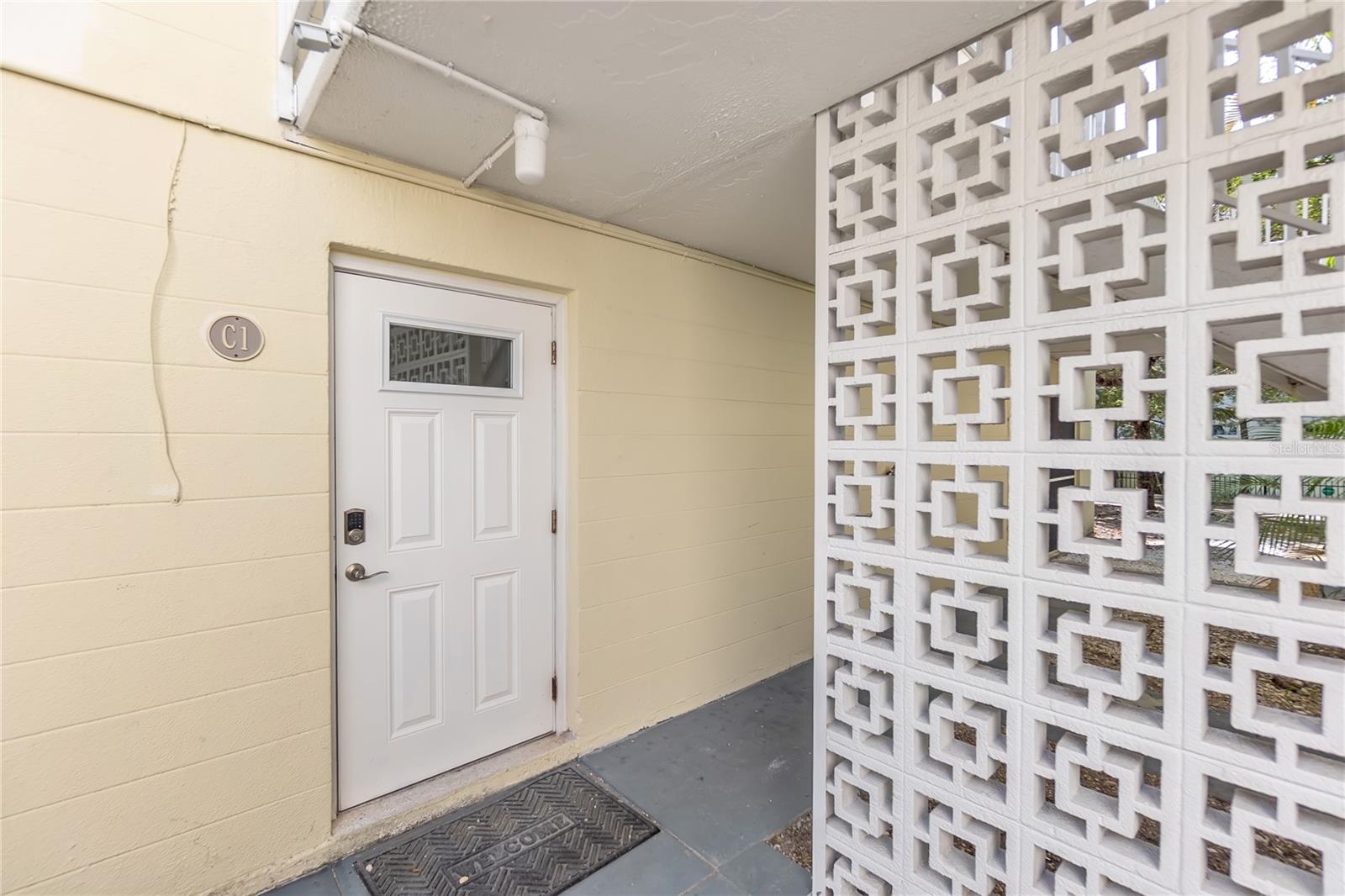 Image 5 of 79 For 3835 Almeria Court C1