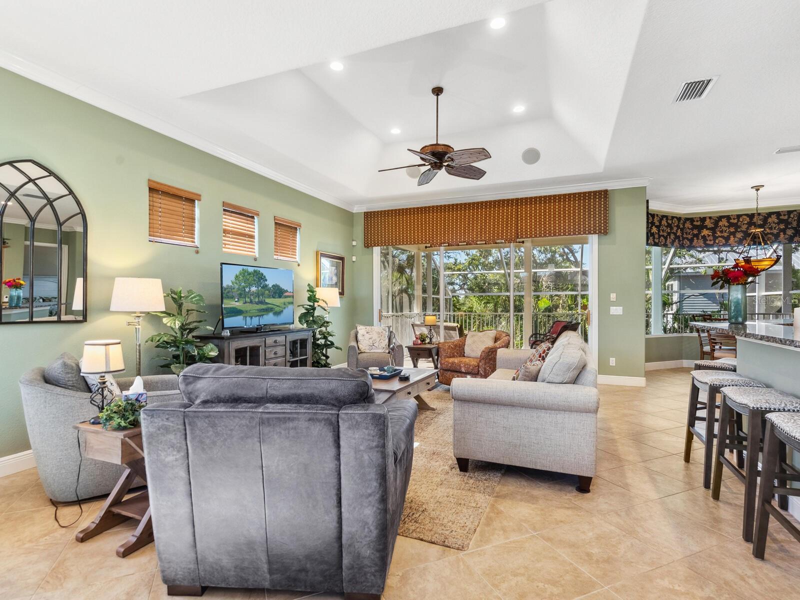 Image 13 of 73 For 12518 Harbour Landings Drive