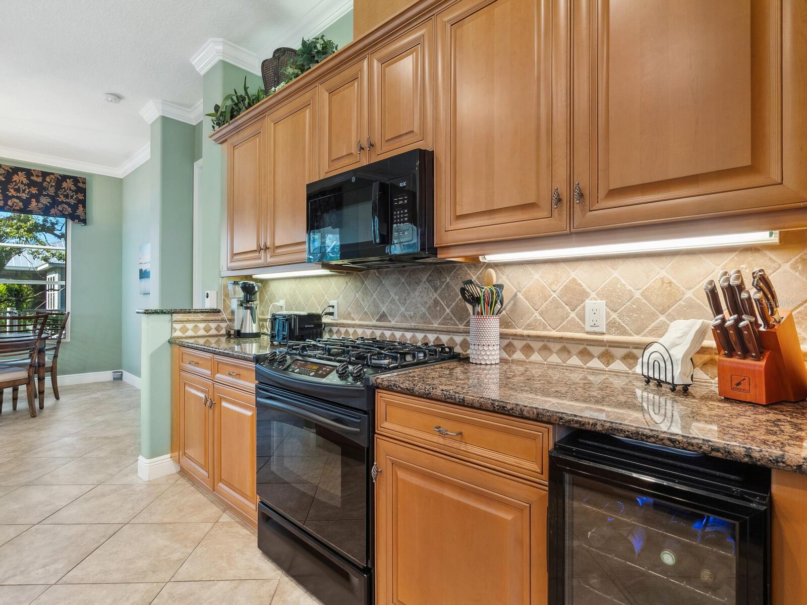 Image 17 of 73 For 12518 Harbour Landings Drive