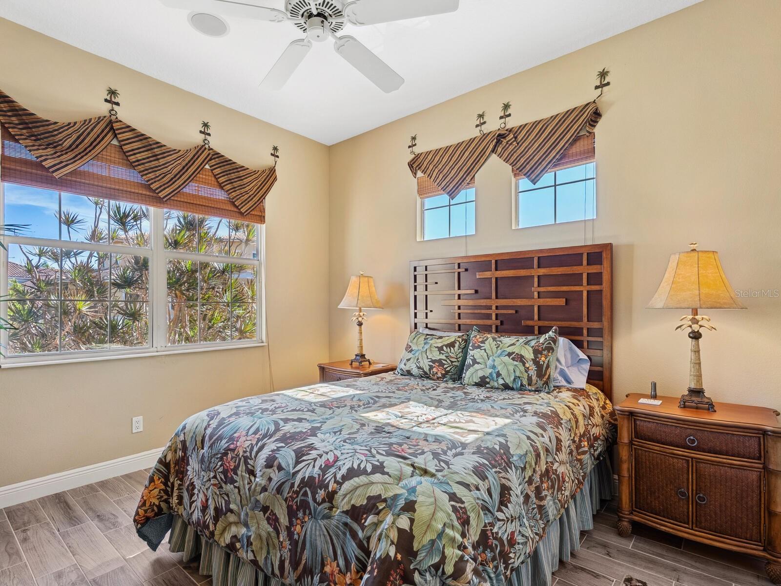 Image 34 of 73 For 12518 Harbour Landings Drive