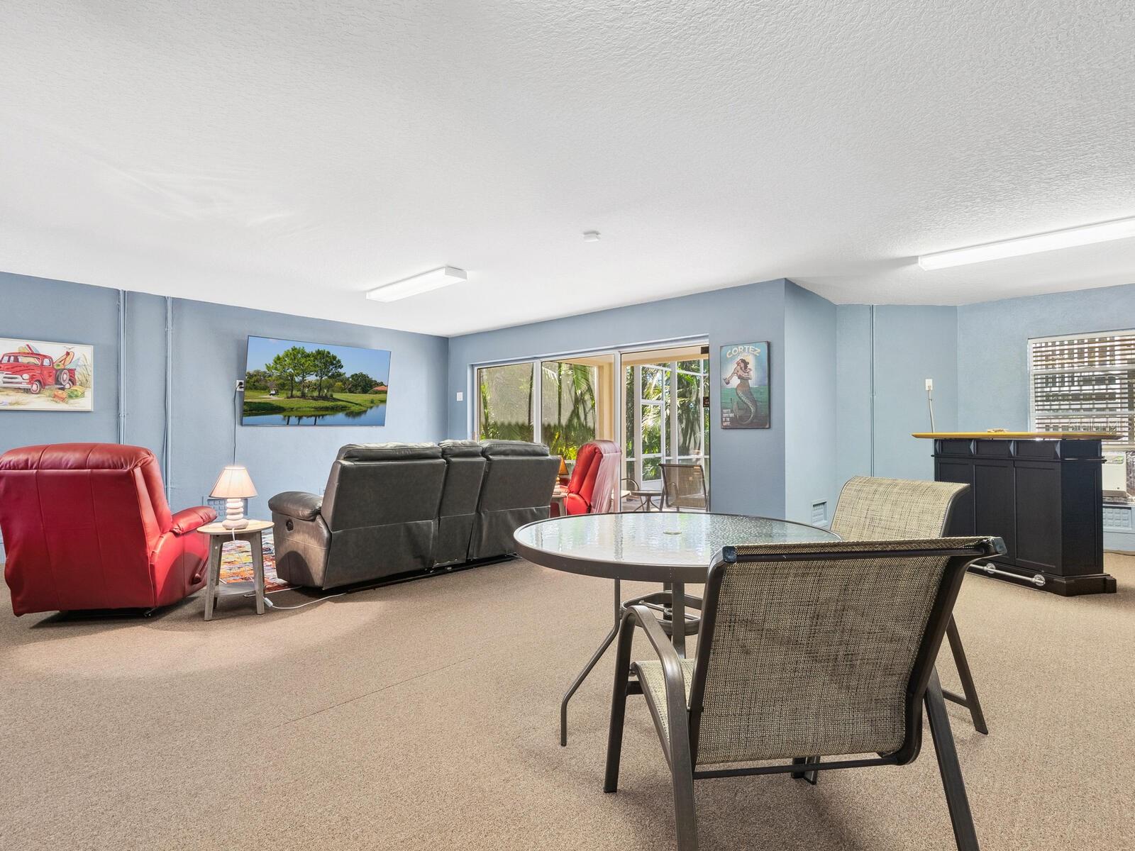 Image 39 of 73 For 12518 Harbour Landings Drive