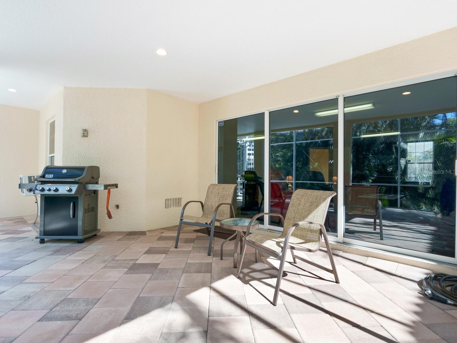 Image 44 of 73 For 12518 Harbour Landings Drive