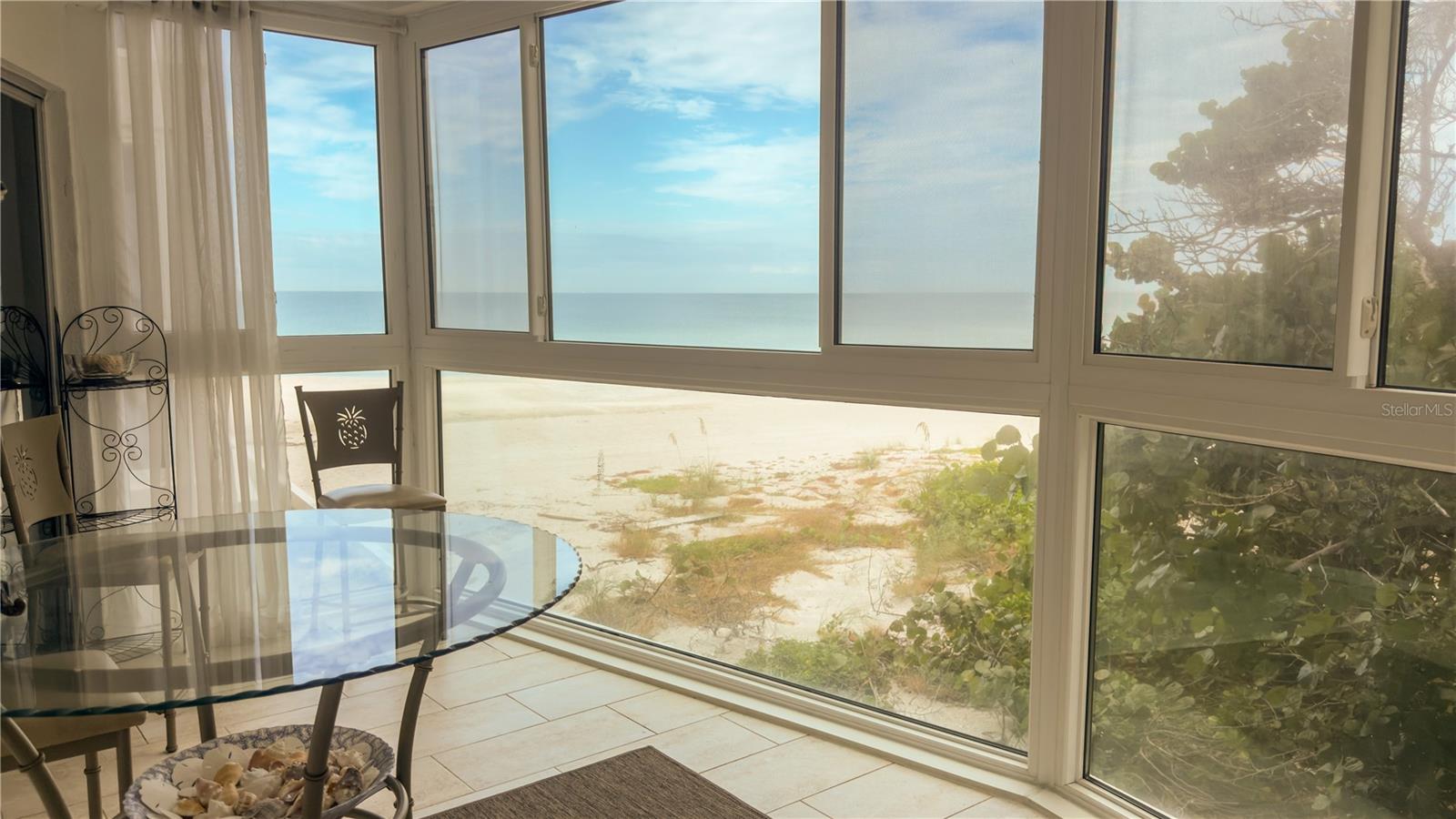 Image 8 of 21 For 1900 Benjamin Franklin Drive 201ber