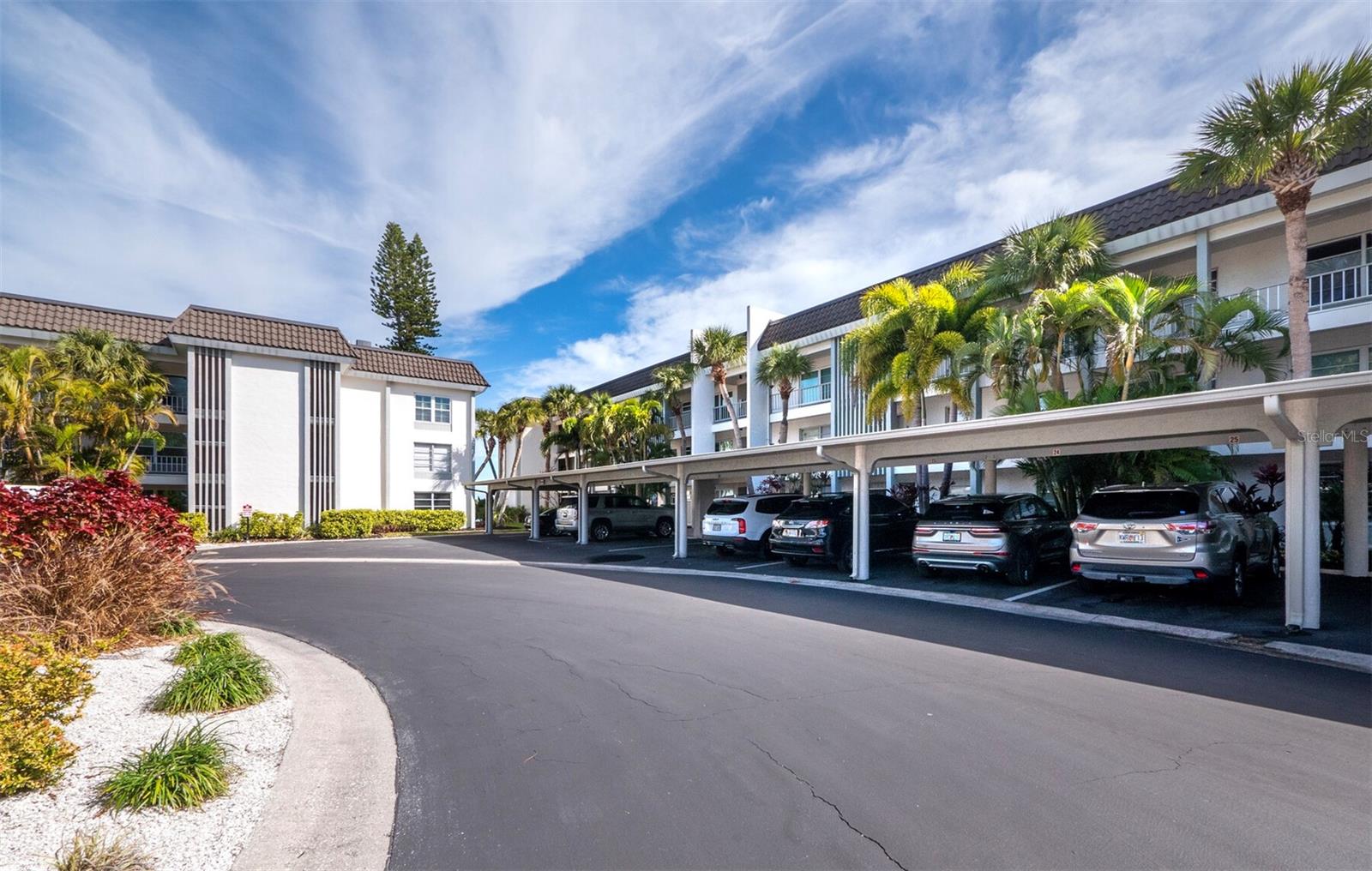 Image 32 of 57 For 4430 Exeter Drive 106