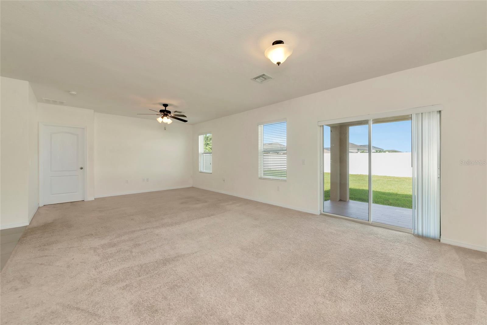 Image 12 of 33 For 15517 Rose Grove Drive