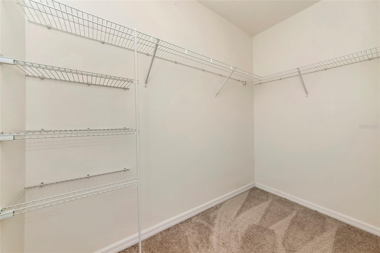 Image 18 of 33 For 15517 Rose Grove Drive