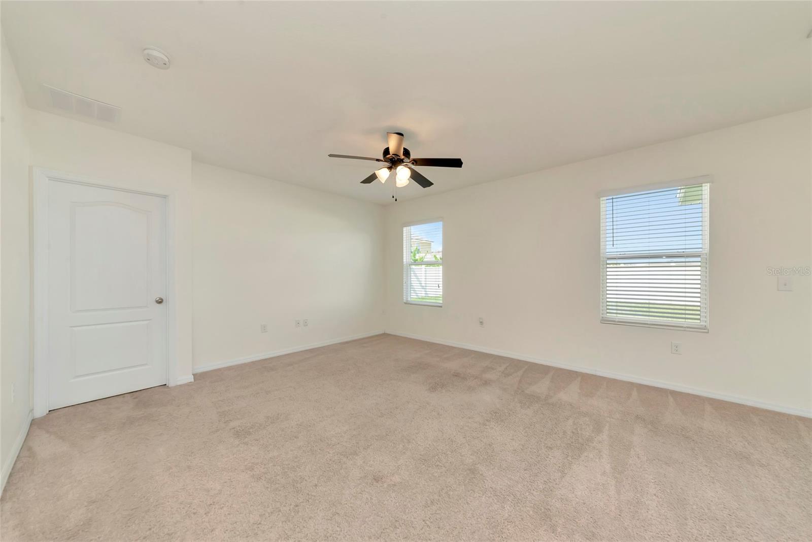 Image 19 of 33 For 15517 Rose Grove Drive