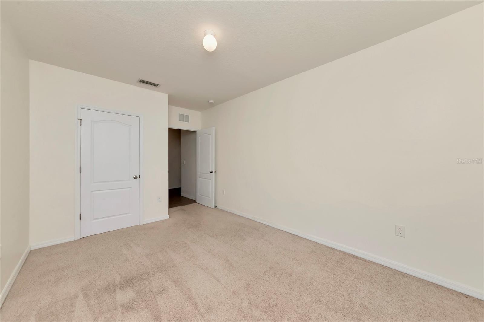 Image 22 of 33 For 15517 Rose Grove Drive