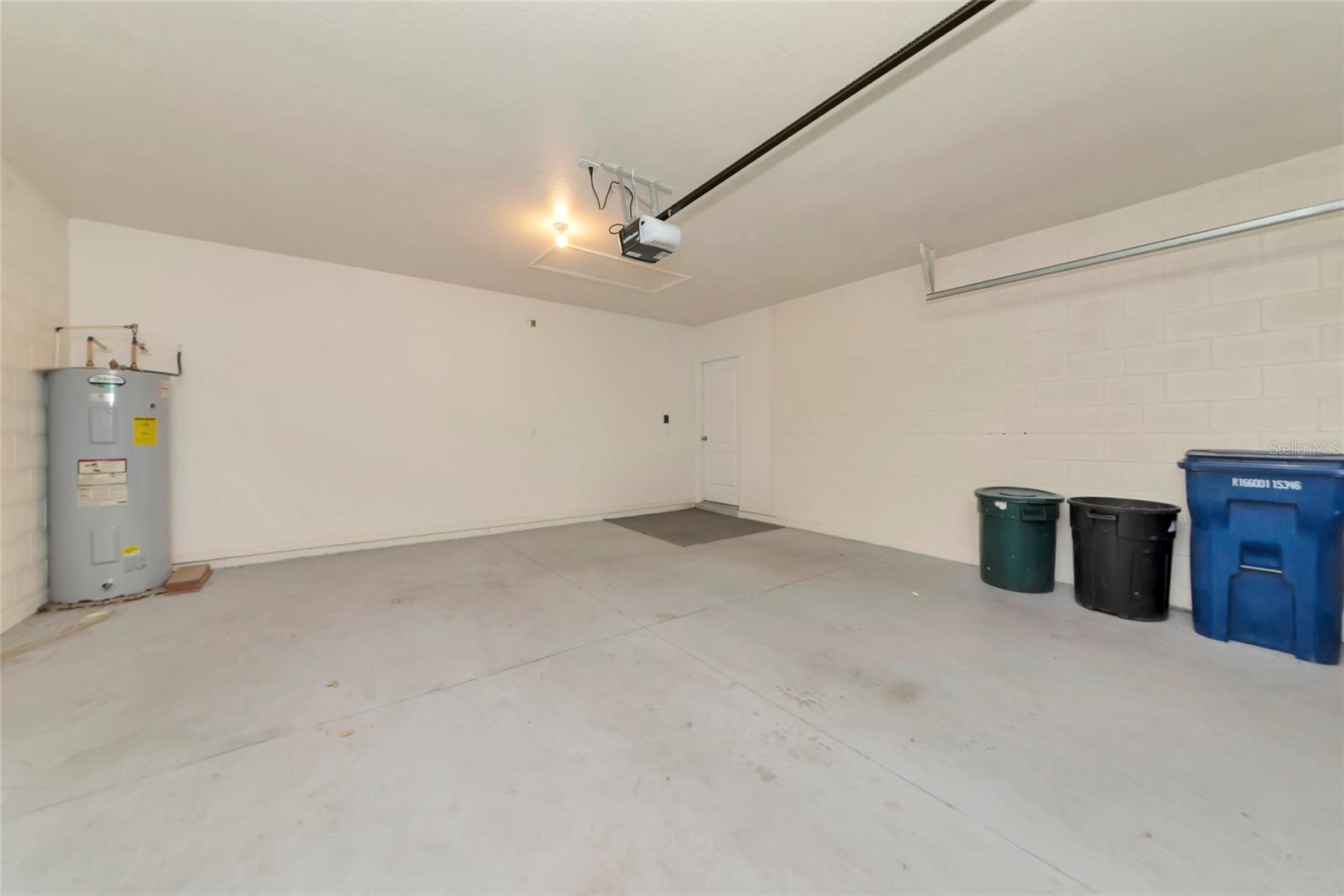 Image 25 of 33 For 15517 Rose Grove Drive