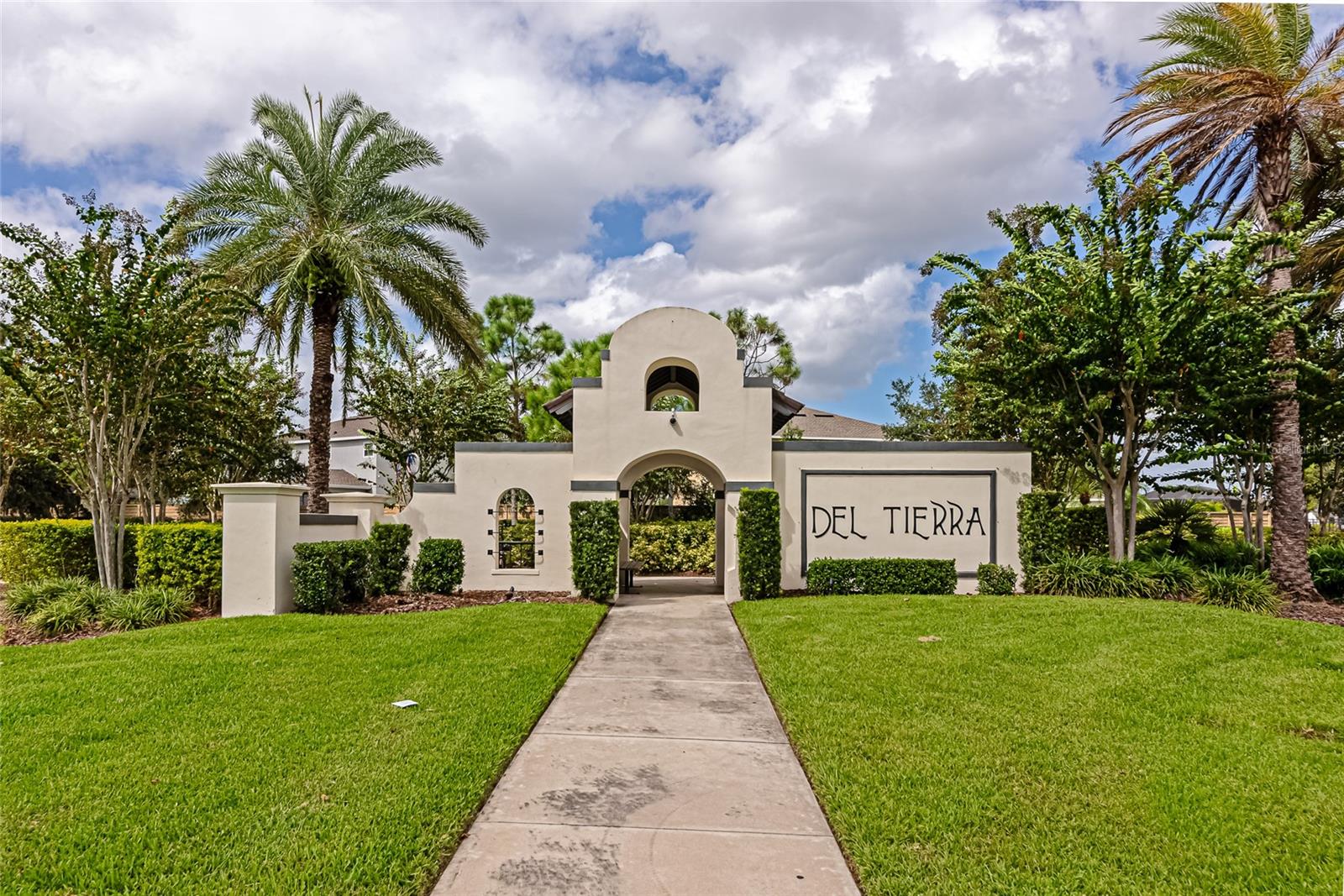 Image 26 of 33 For 15517 Rose Grove Drive