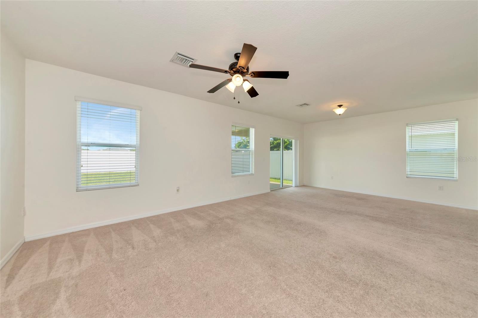 Image 9 of 33 For 15517 Rose Grove Drive