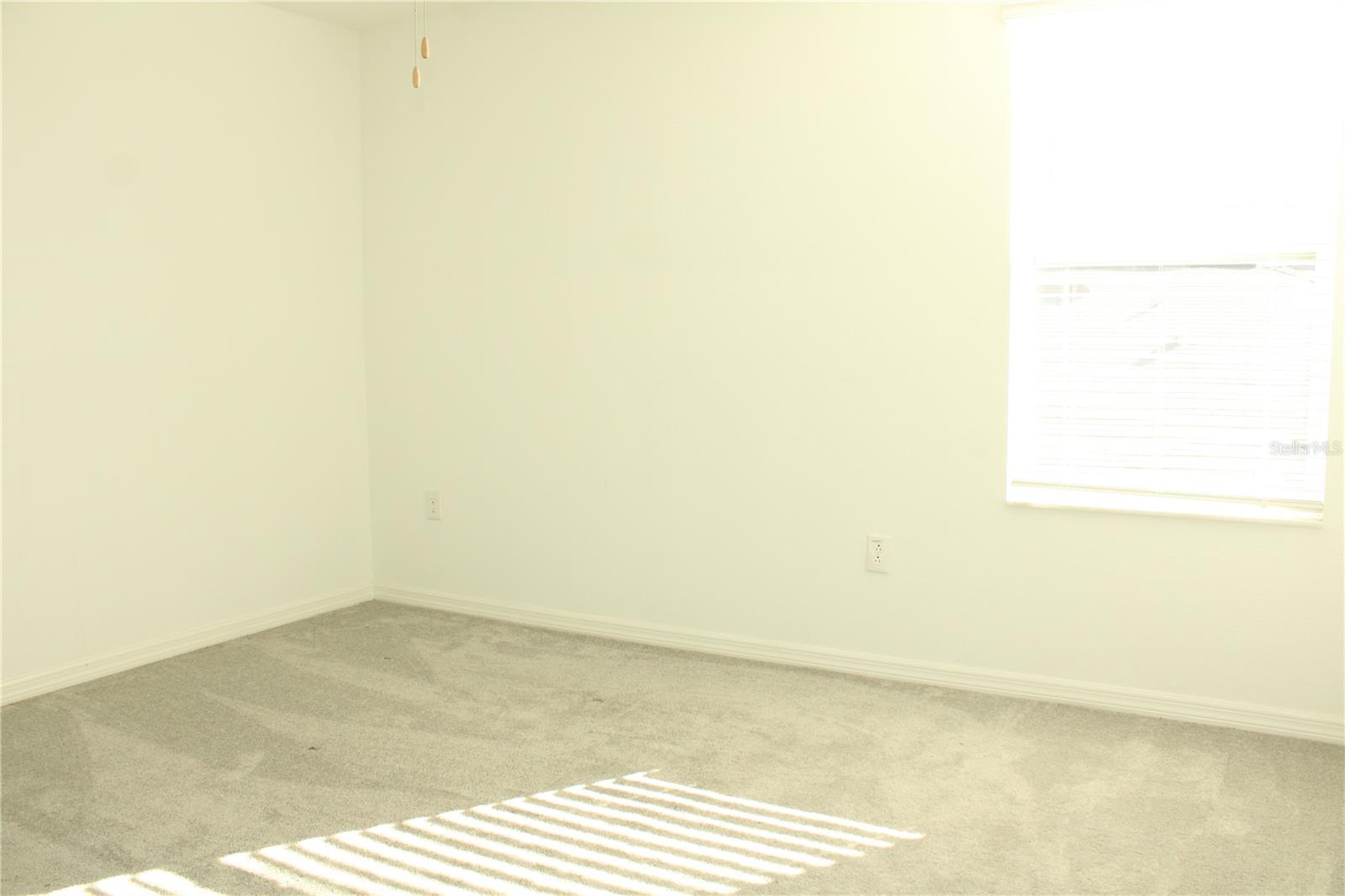 Image 27 of 33 For 8526 40th Circle E