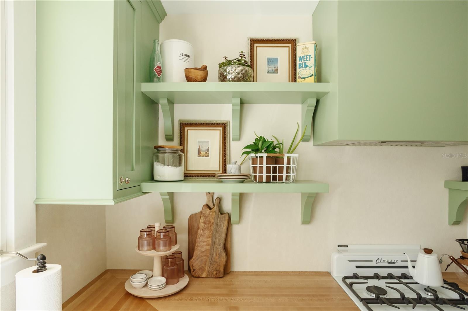 Image 16 of 63 For 310 Osprey Avenue