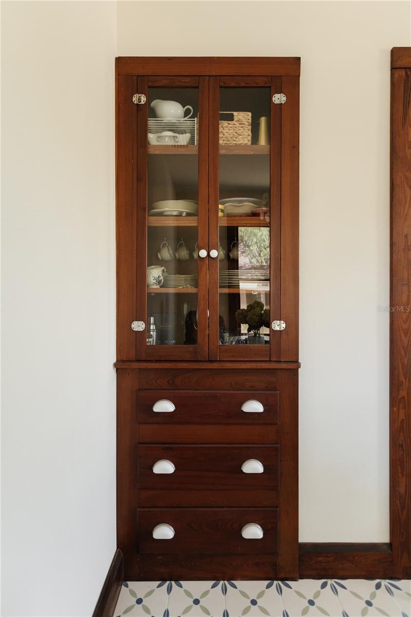 Image 21 of 63 For 310 Osprey Avenue