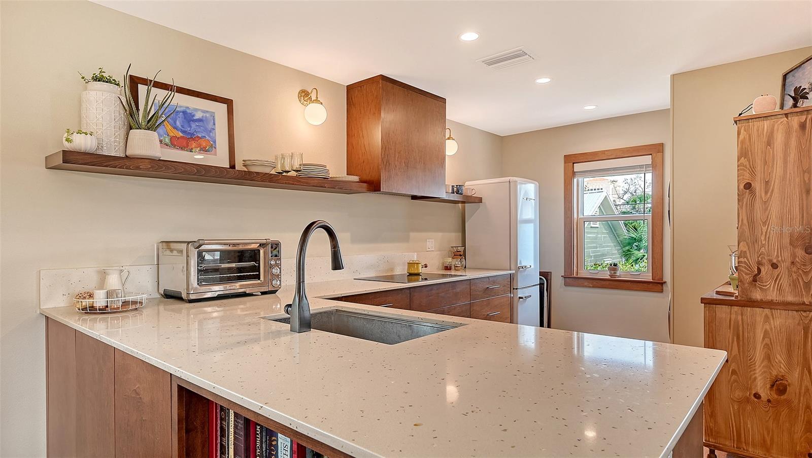 Image 47 of 63 For 310 Osprey Avenue