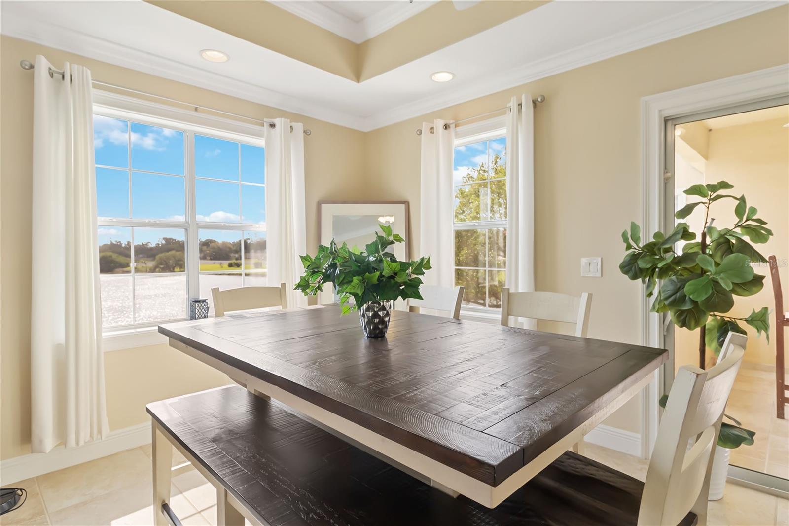 Image 11 of 41 For 1030 Villagio Circle 207