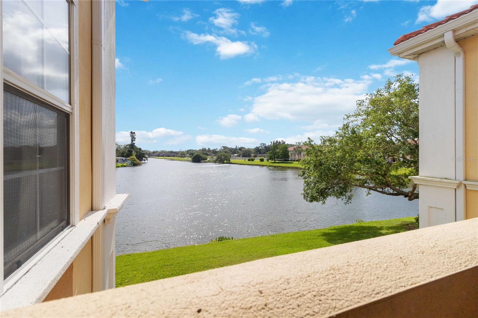 Image 18 of 41 For 1030 Villagio Circle 207