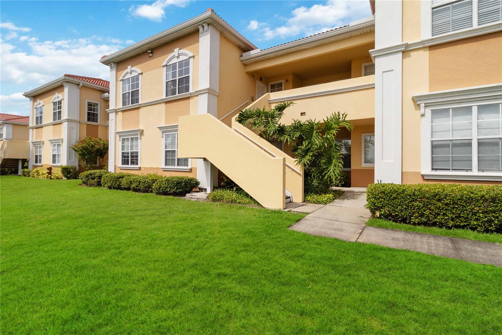 Image 2 of 41 For 1030 Villagio Circle 207