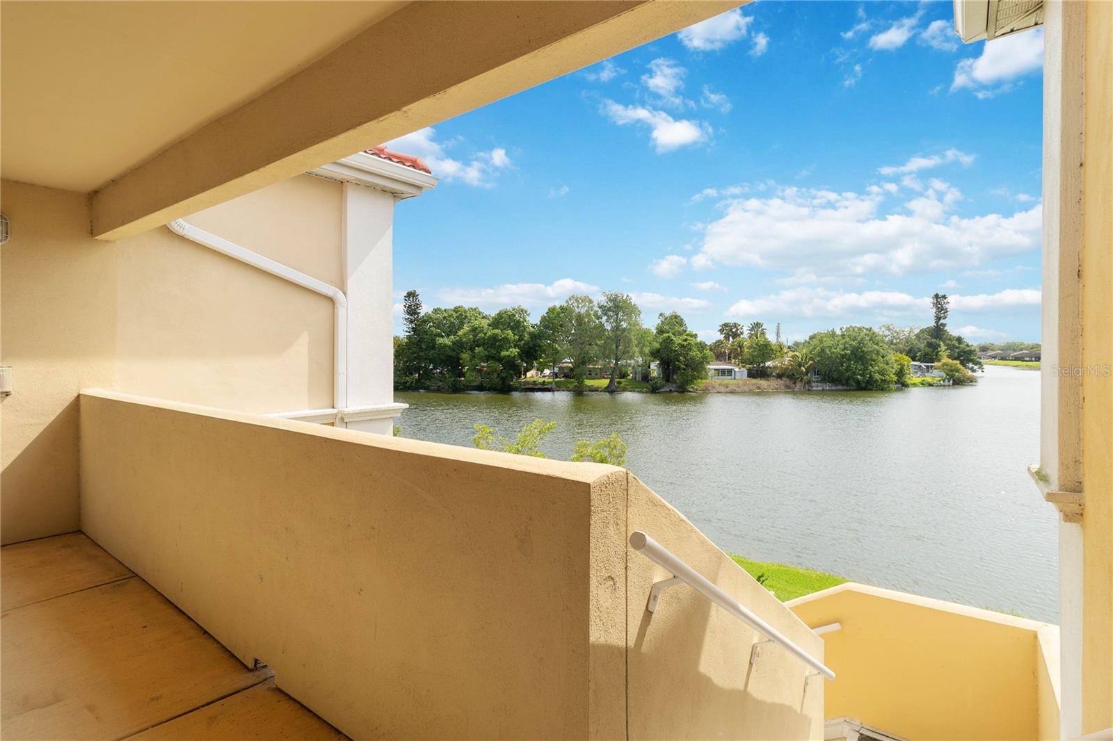 Image 5 of 41 For 1030 Villagio Circle 207