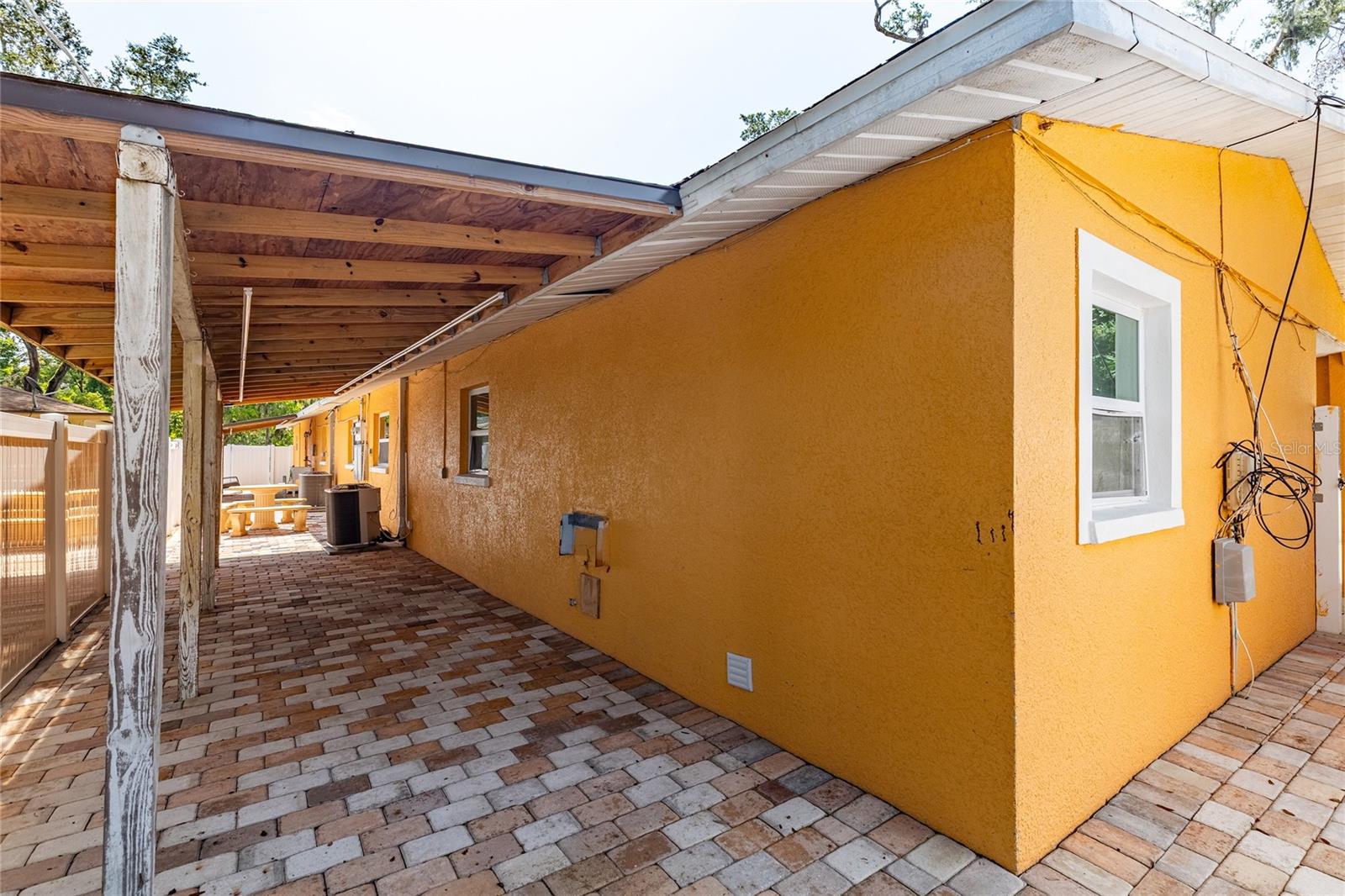 Image 15 of 16 For 1731 4th Avenue E