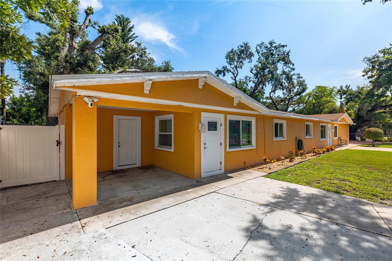 Image 2 of 16 For 1731 4th Avenue E