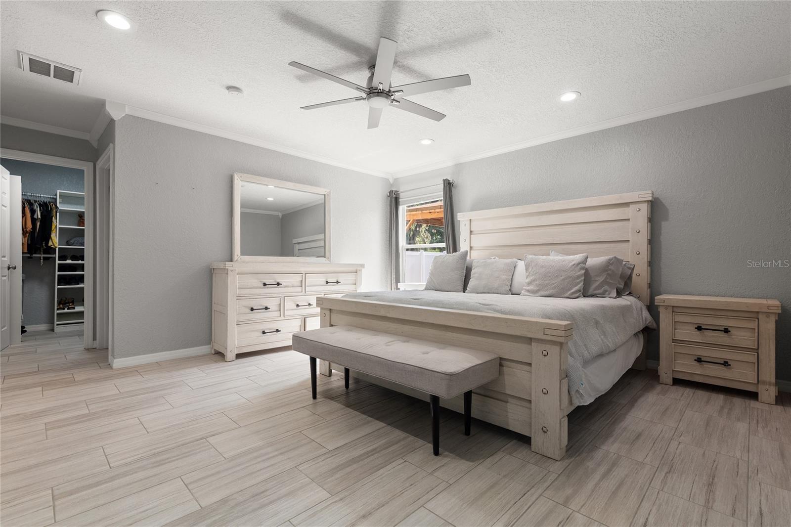 Image 20 of 26 For 1735 4th Avenue E