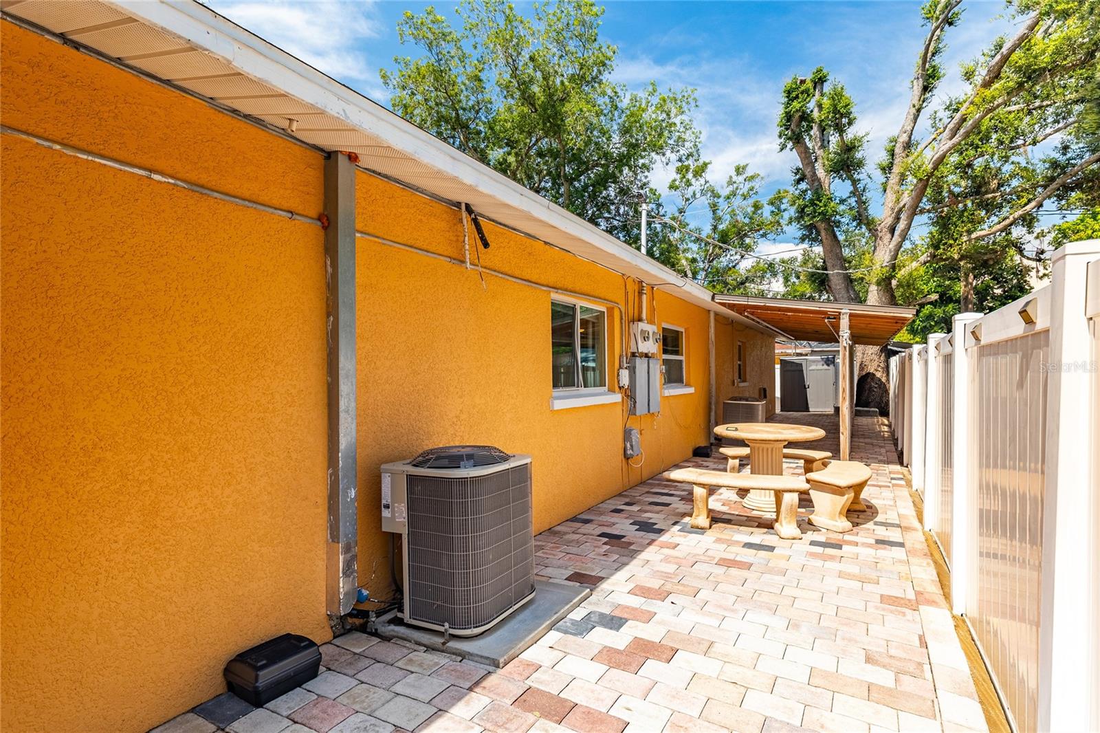 Image 26 of 26 For 1735 4th Avenue E