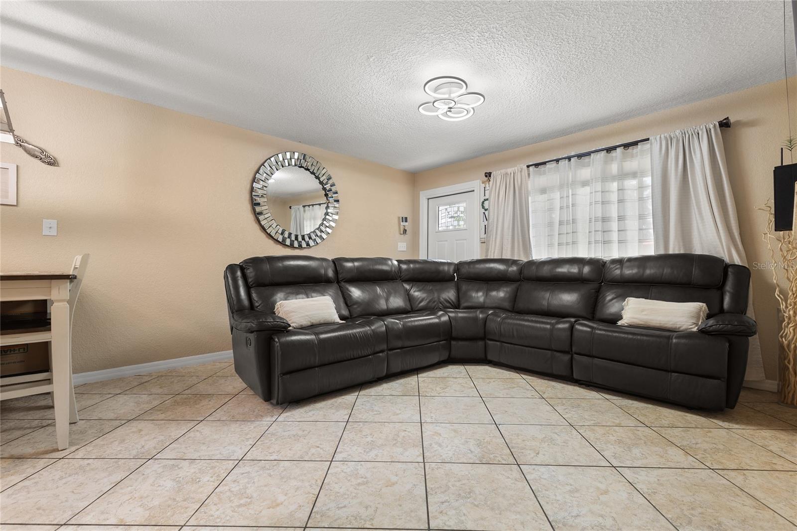 Image 7 of 26 For 1735 4th Avenue E