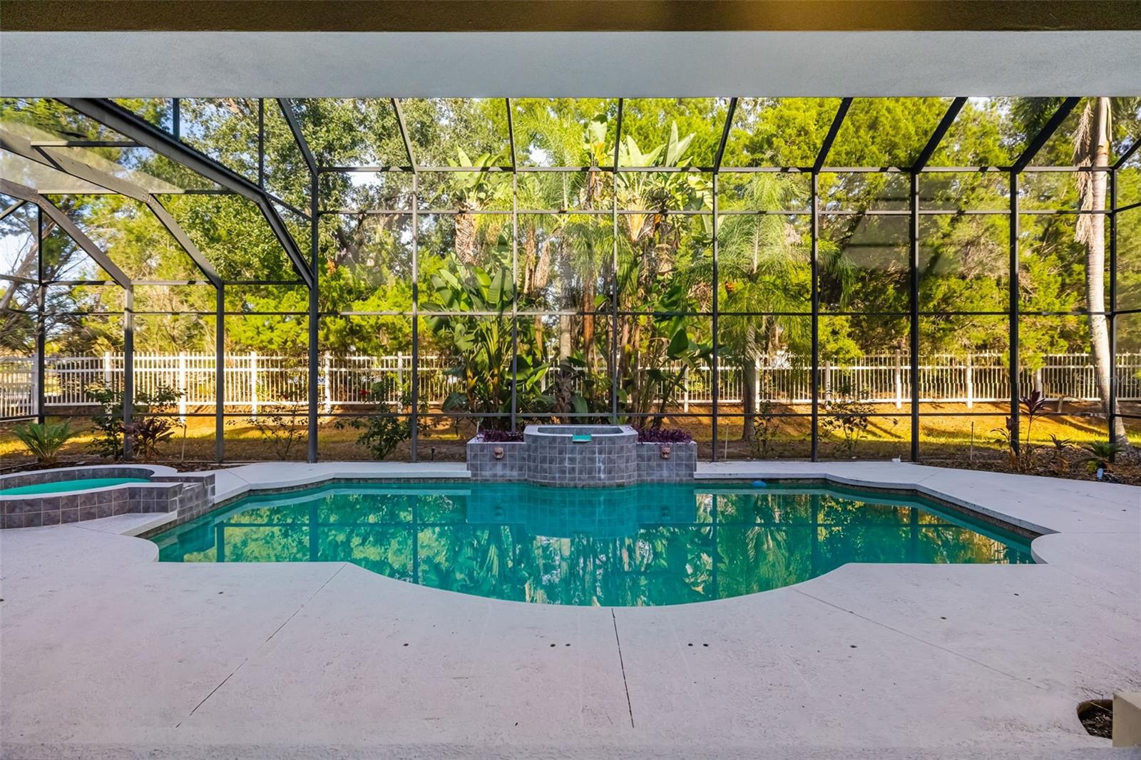 Image 18 of 100 For 7803 Mathern Court