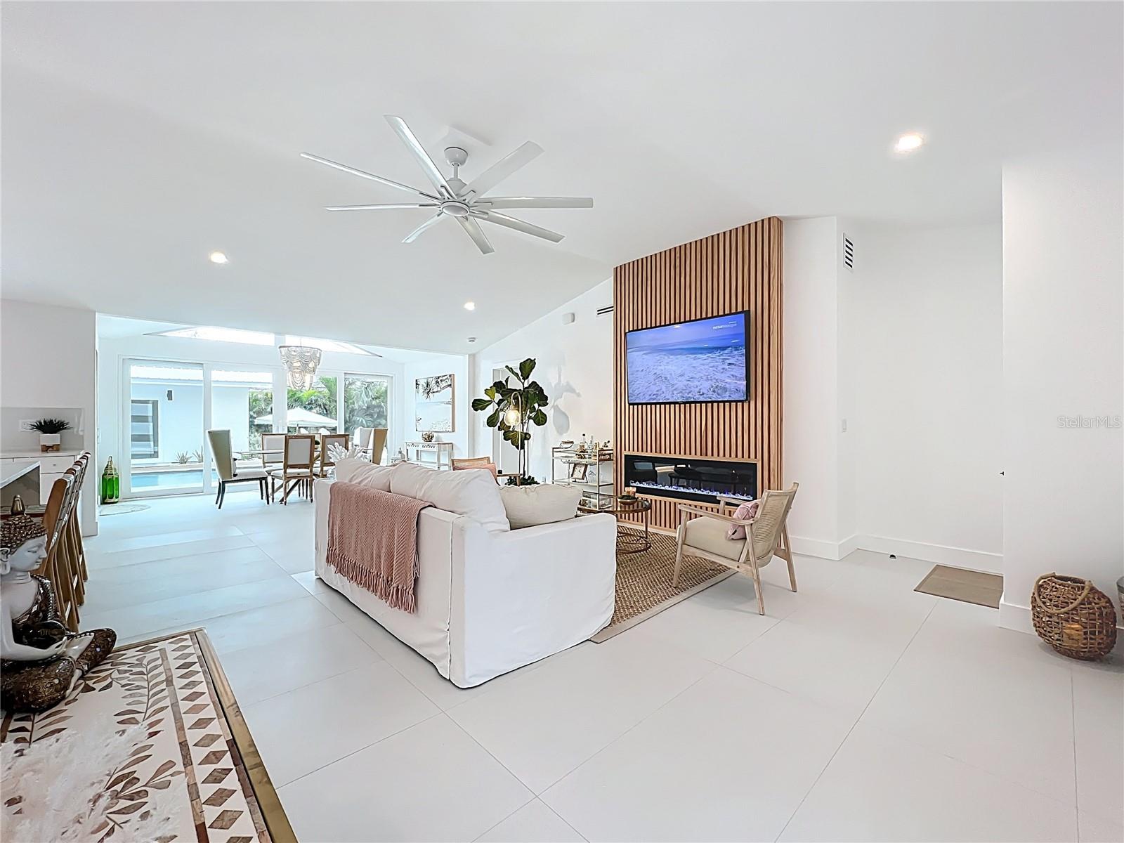 Image 14 of 60 For 2308 Tulip Street Tulip Street 2308