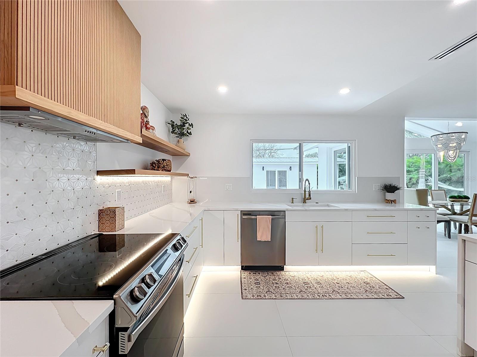 Image 24 of 60 For 2308 Tulip Street Tulip Street 2308