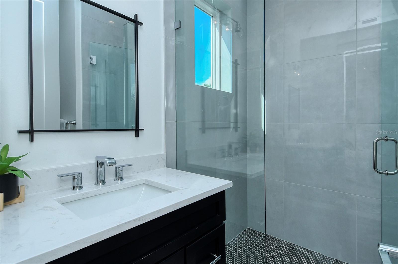 Image 33 of 99 For 2406 Avenue C