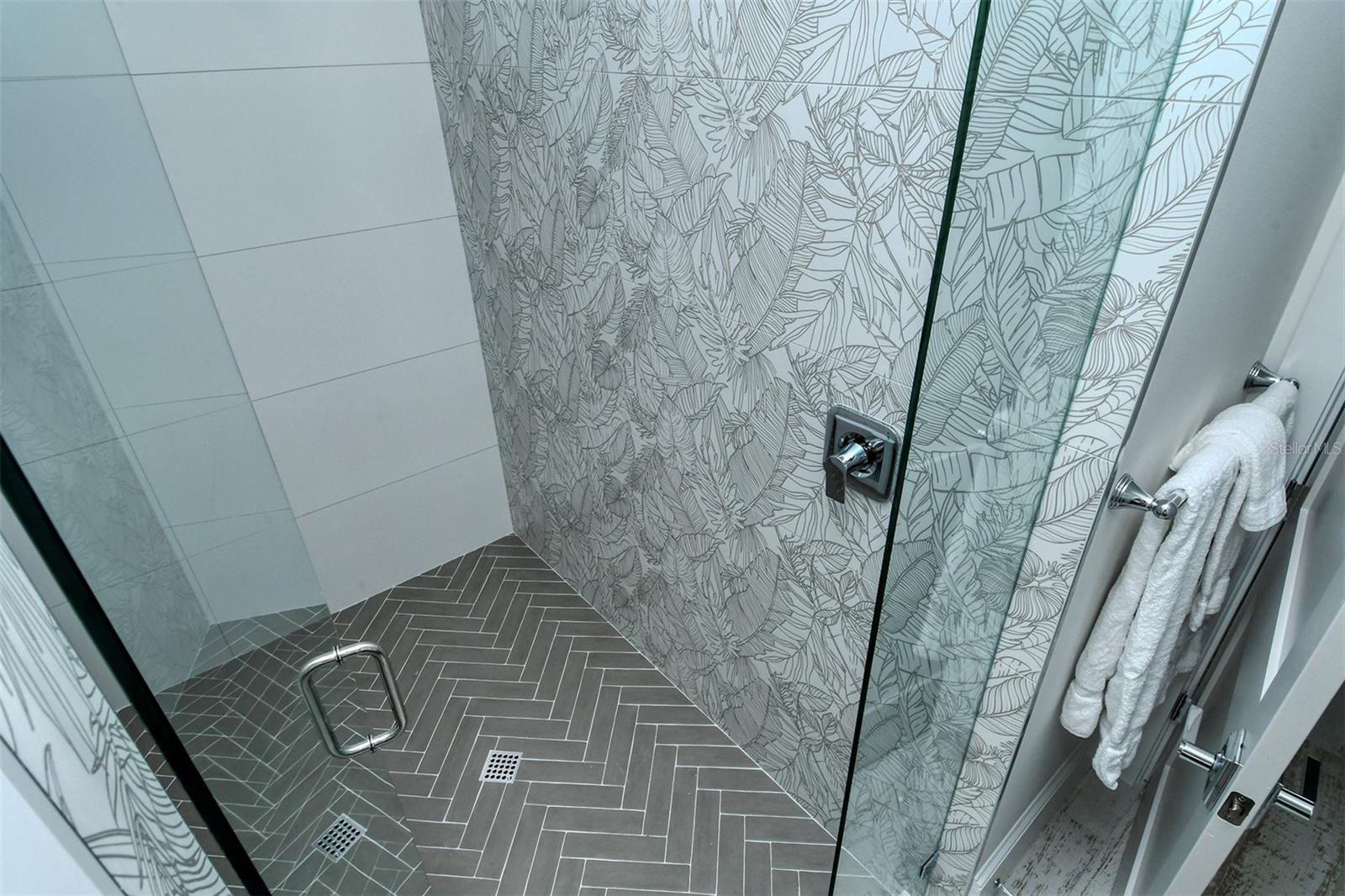 Image 43 of 99 For 2406 Avenue C