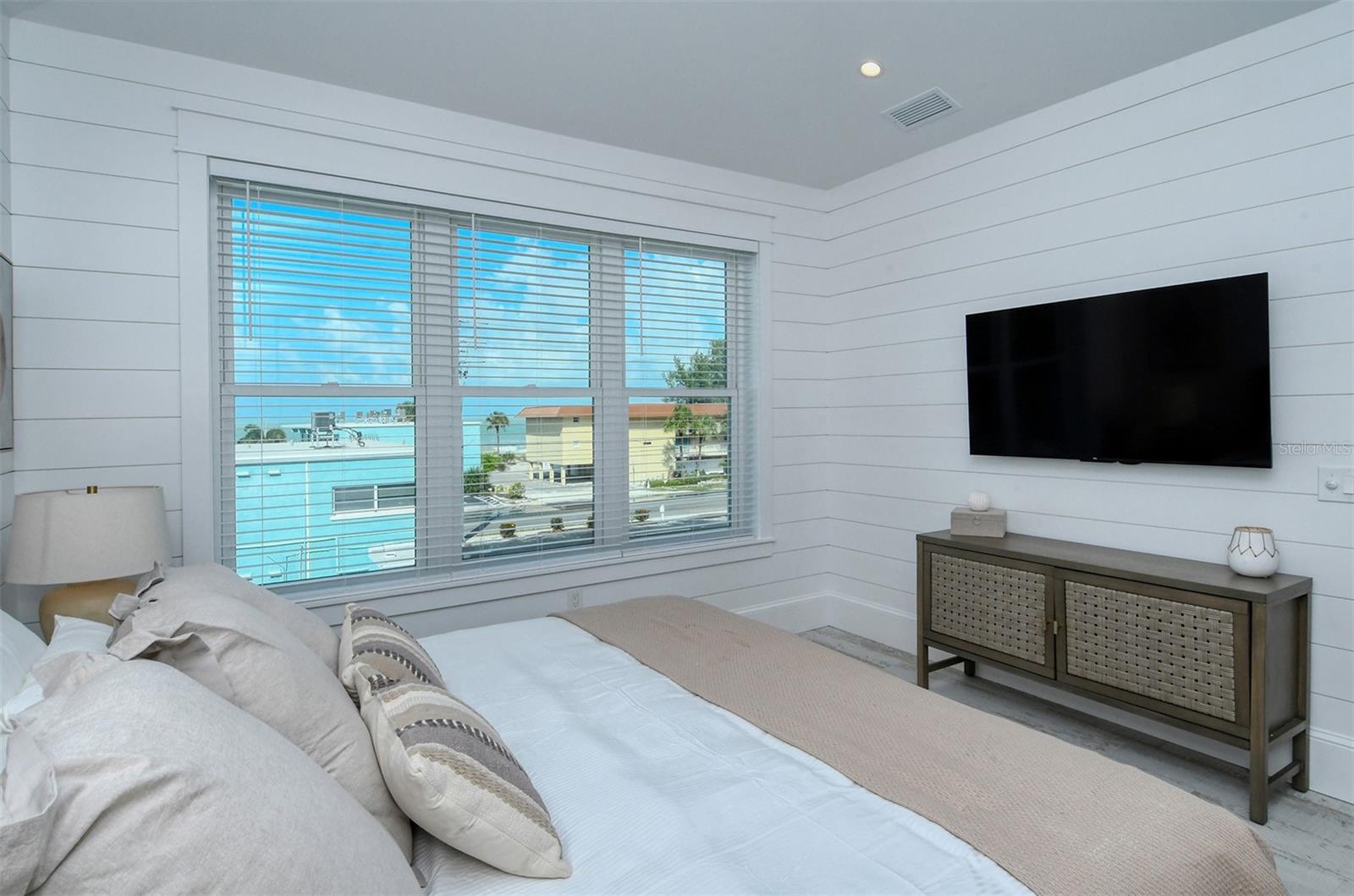 Image 45 of 99 For 2406 Avenue C