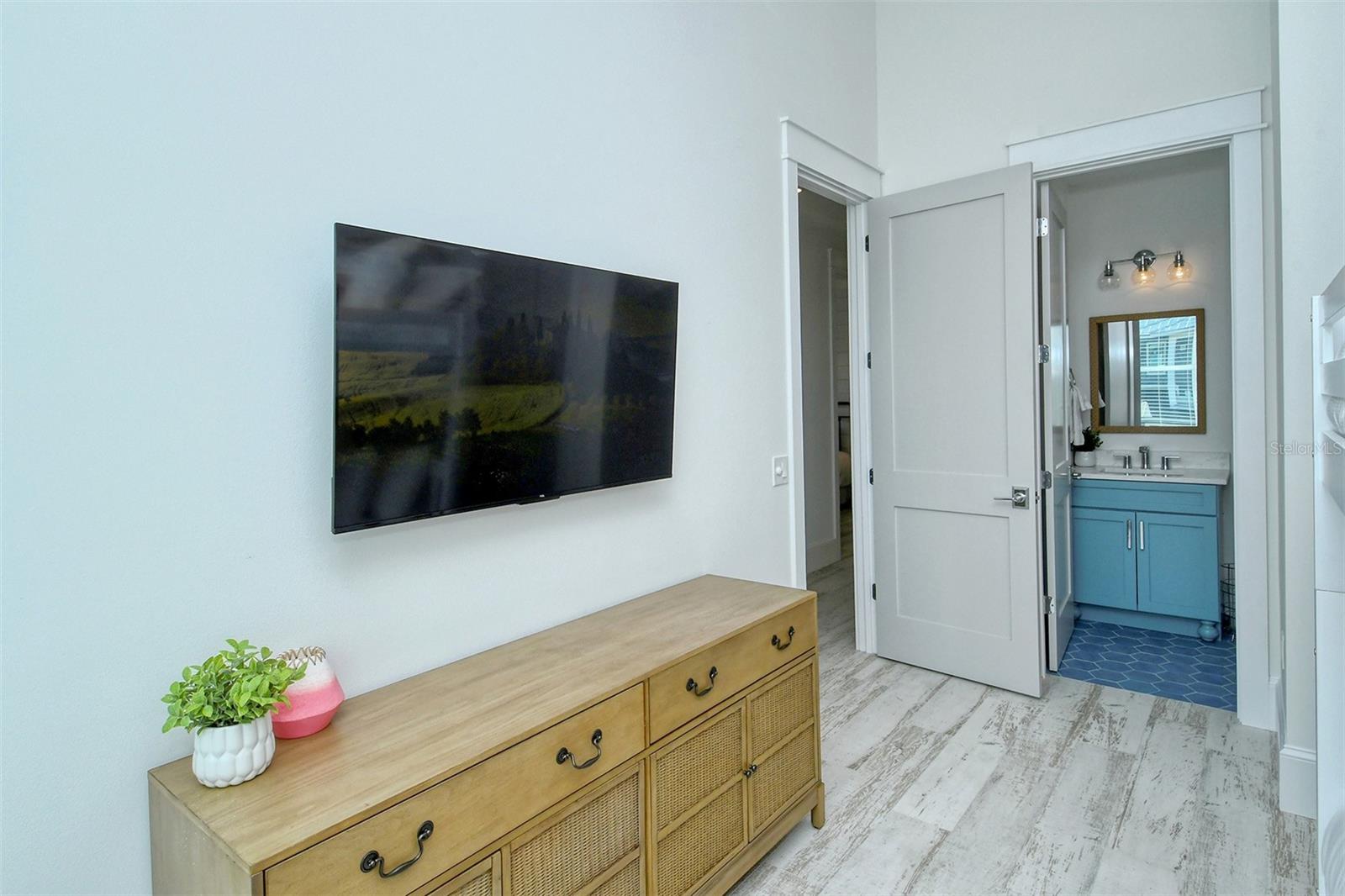 Image 57 of 99 For 2406 Avenue C