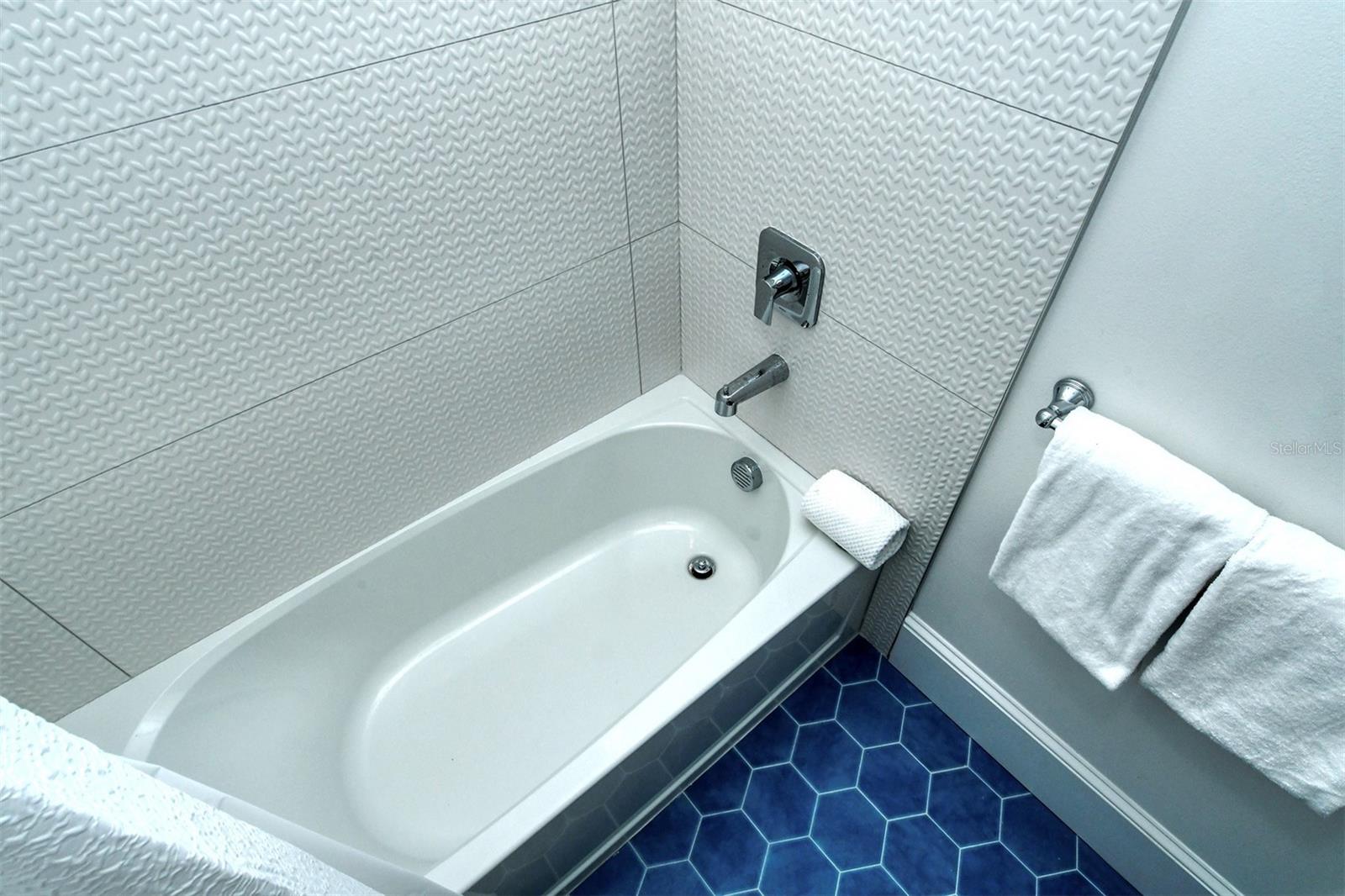 Image 60 of 99 For 2406 Avenue C