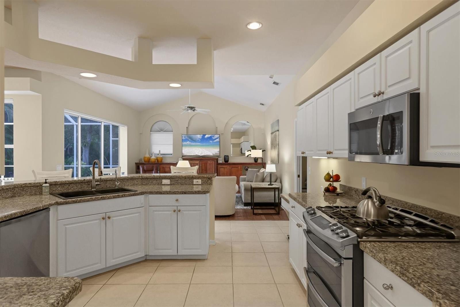 Image 12 of 77 For 7354 Eaton Court