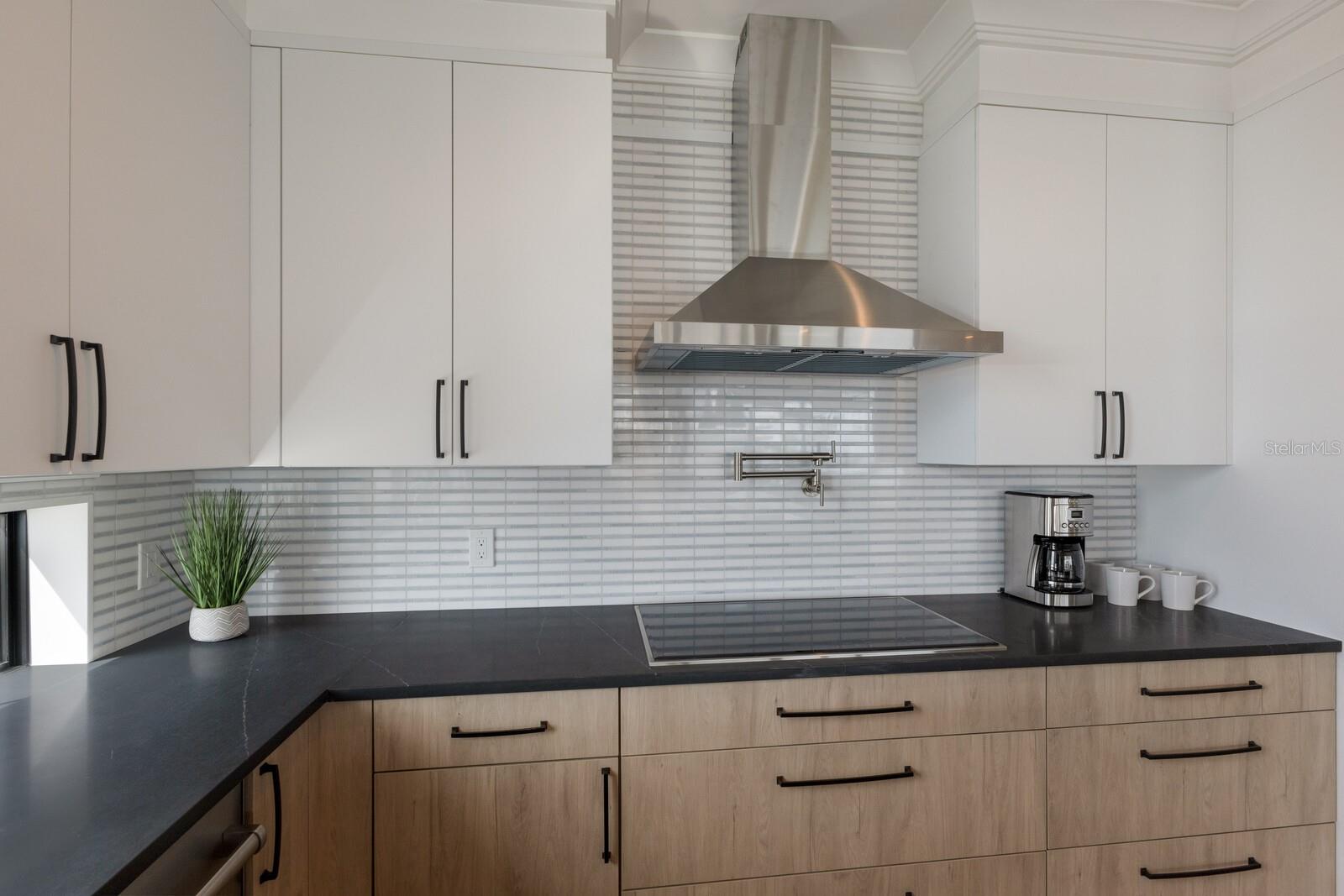 Image 13 of 100 For 2415 Avenue B