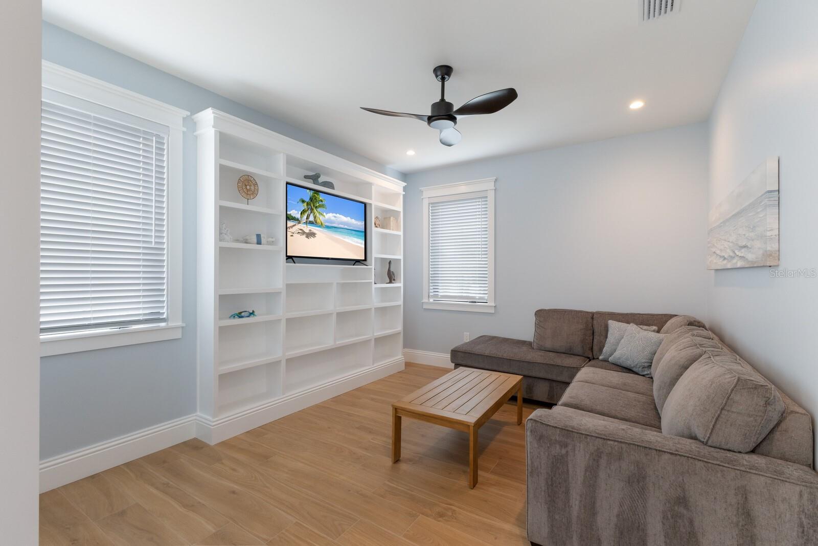 Image 18 of 100 For 2415 Avenue B