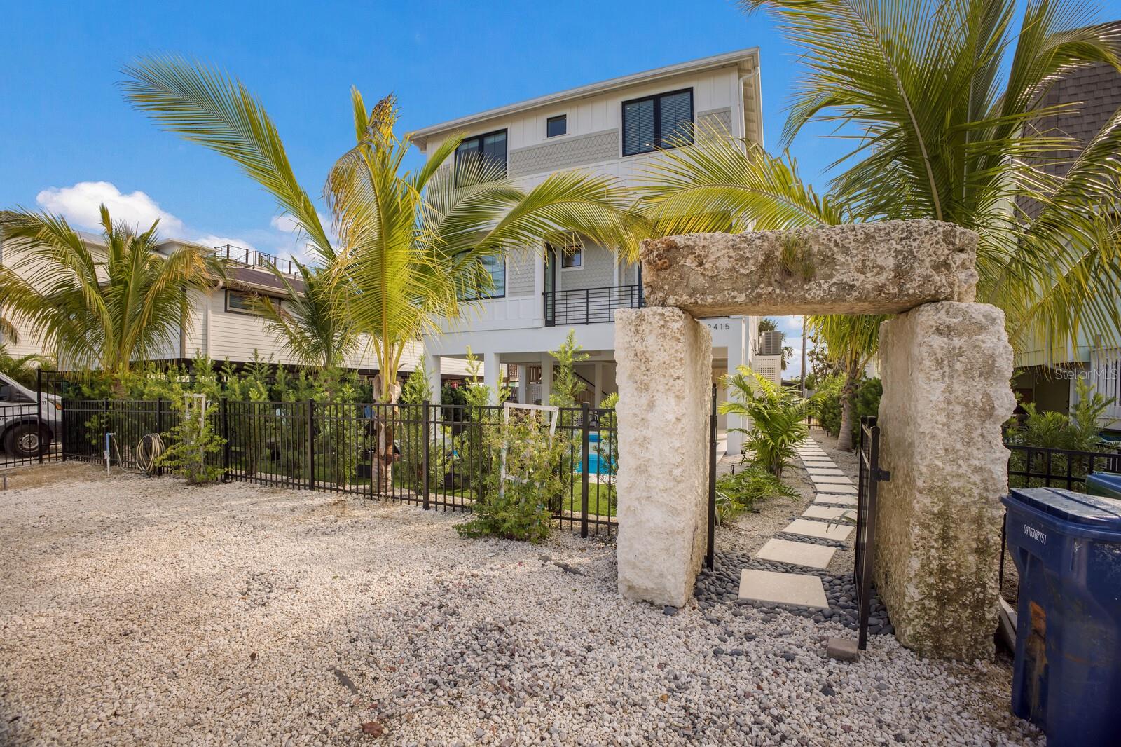 Image 3 of 100 For 2415 Avenue B