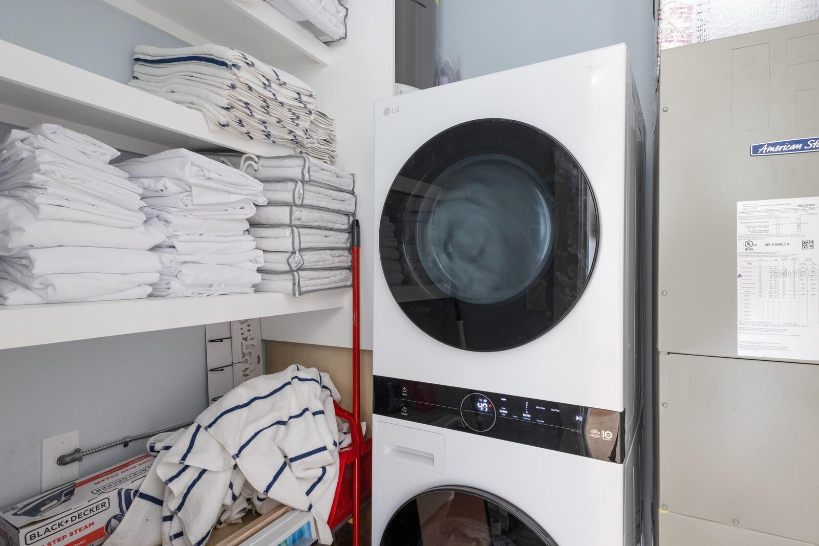 Image 33 of 100 For 2415 Avenue B