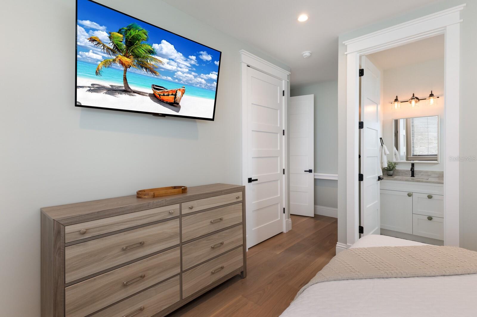 Image 39 of 100 For 2415 Avenue B