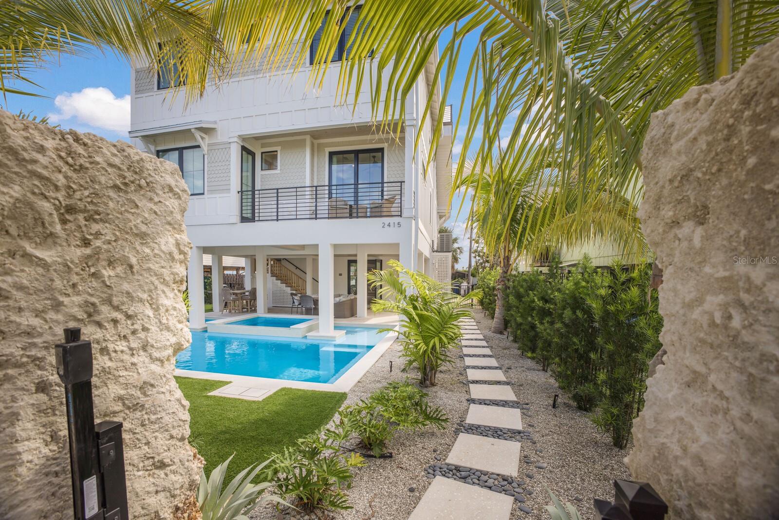 Image 49 of 100 For 2415 Avenue B