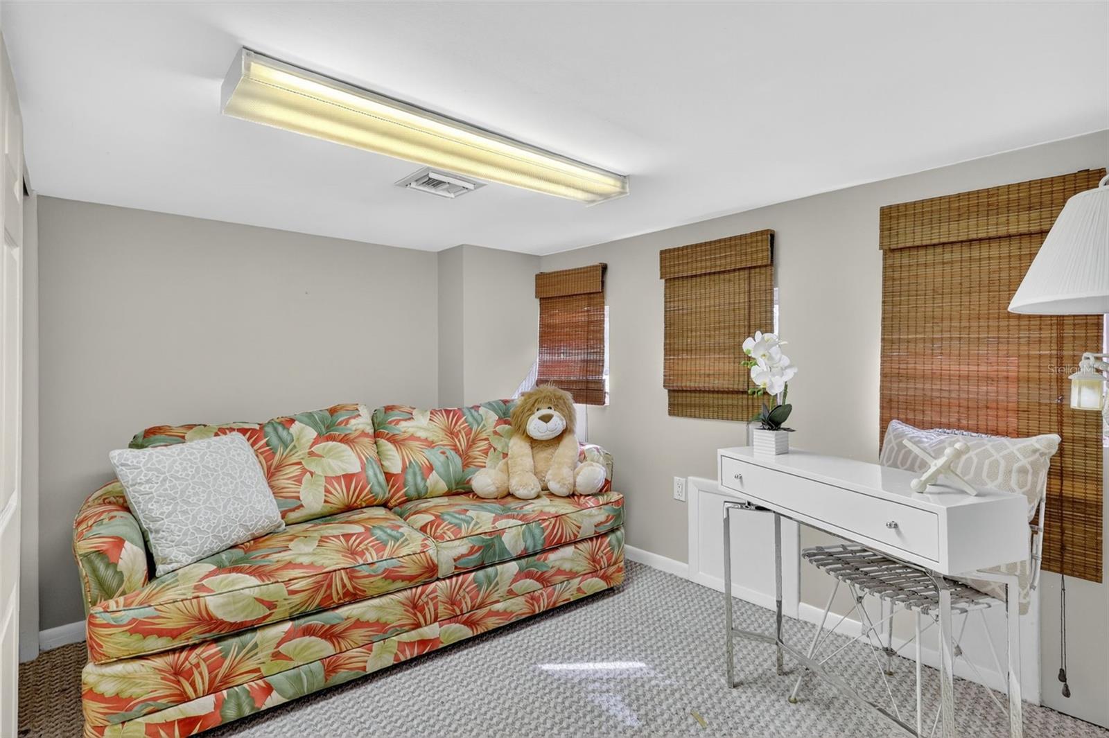 Image 29 of 61 For 747 Marbury Lane