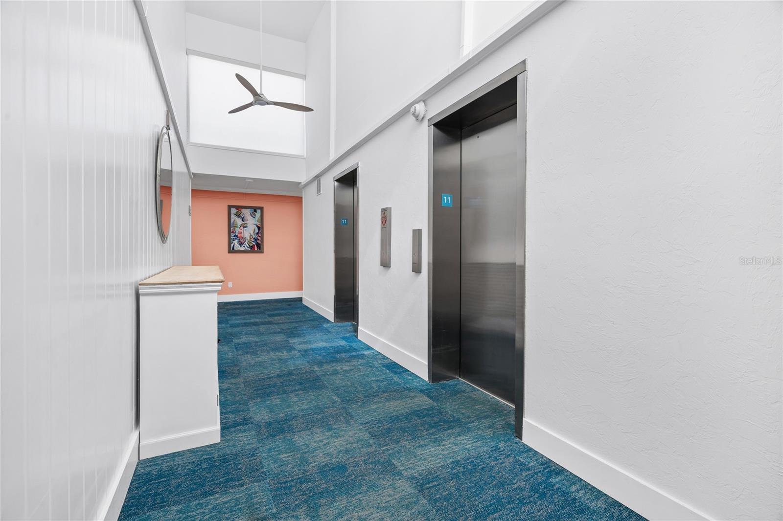 Image 38 of 48 For 5966 Midnight Pass Road G118