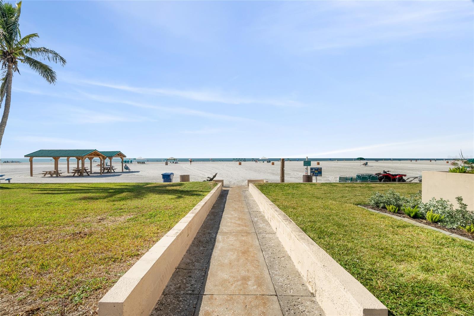 Image 41 of 48 For 5966 Midnight Pass Road G118