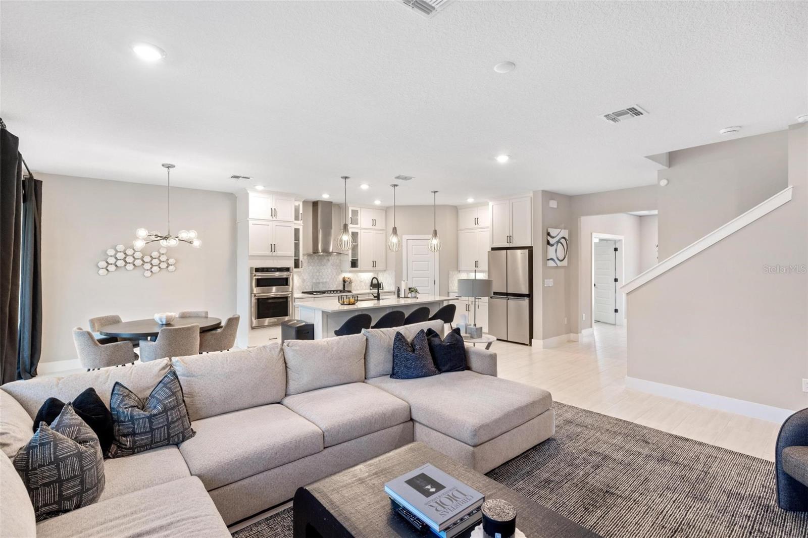 Image 11 of 60 For 13815 Green Hammock Place